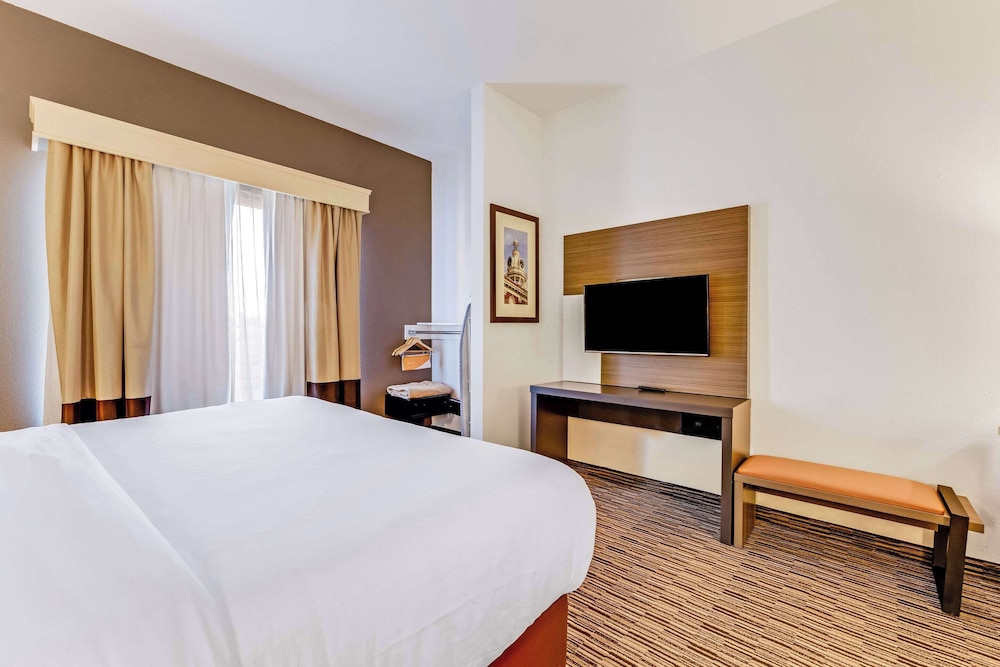 Suite, Non Smoking - Photo 2