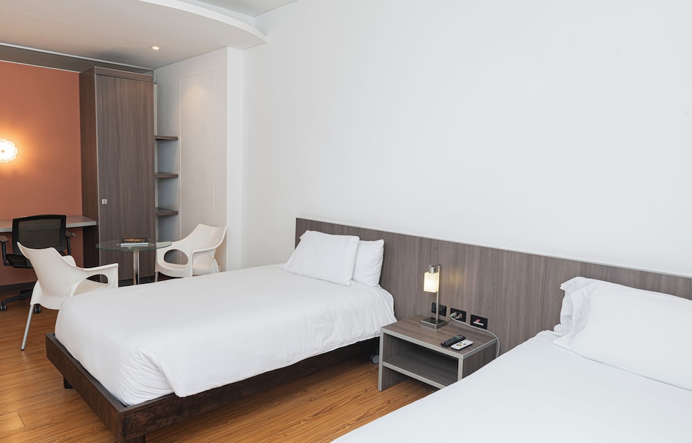 Standard Double Room, 2 Double Beds photo 2