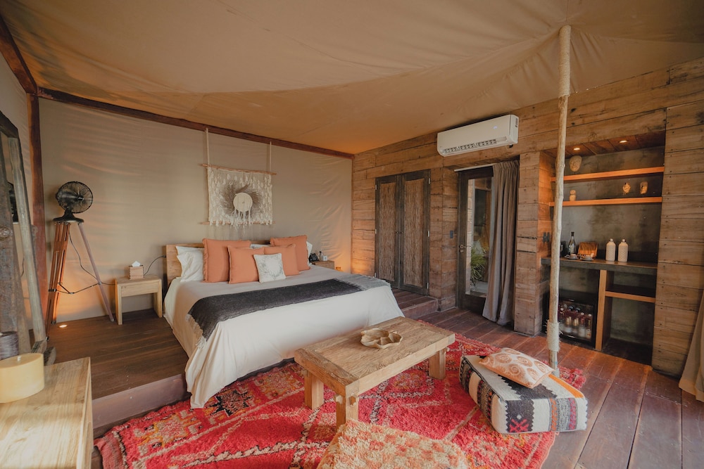 Suite, Oceanfront - Photo 3