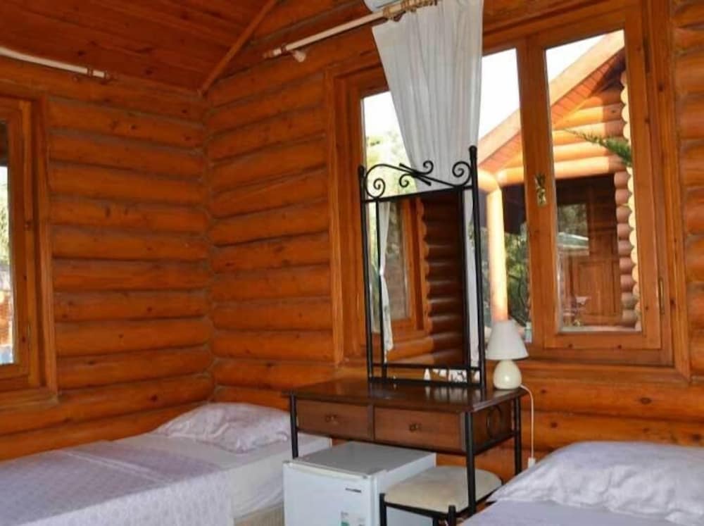 Standard Triple Room photo 2