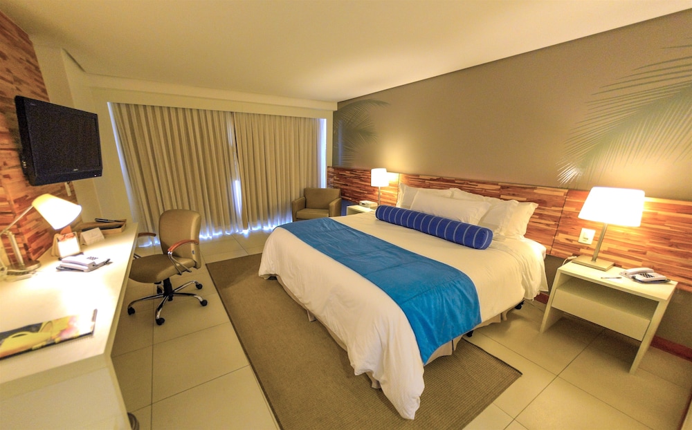 Suite, 1 King Bed, Non Smoking - Photo 2