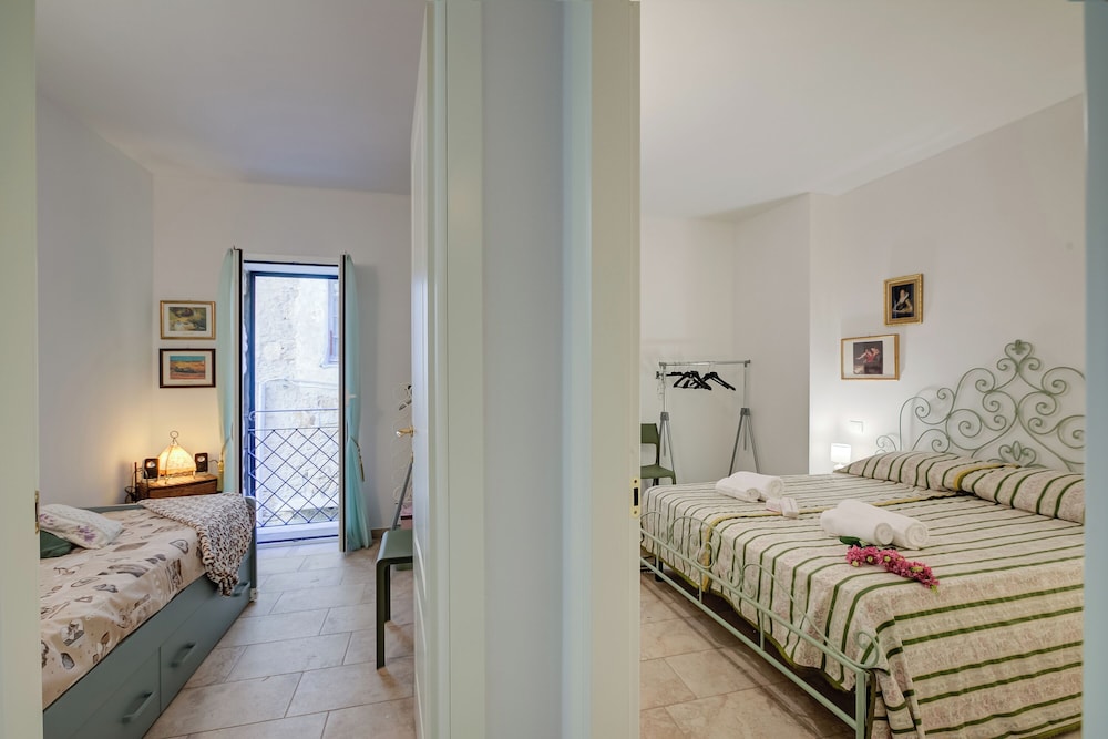 Family Apartment, 2 Bedrooms, Mountainside (Solemare Verde)