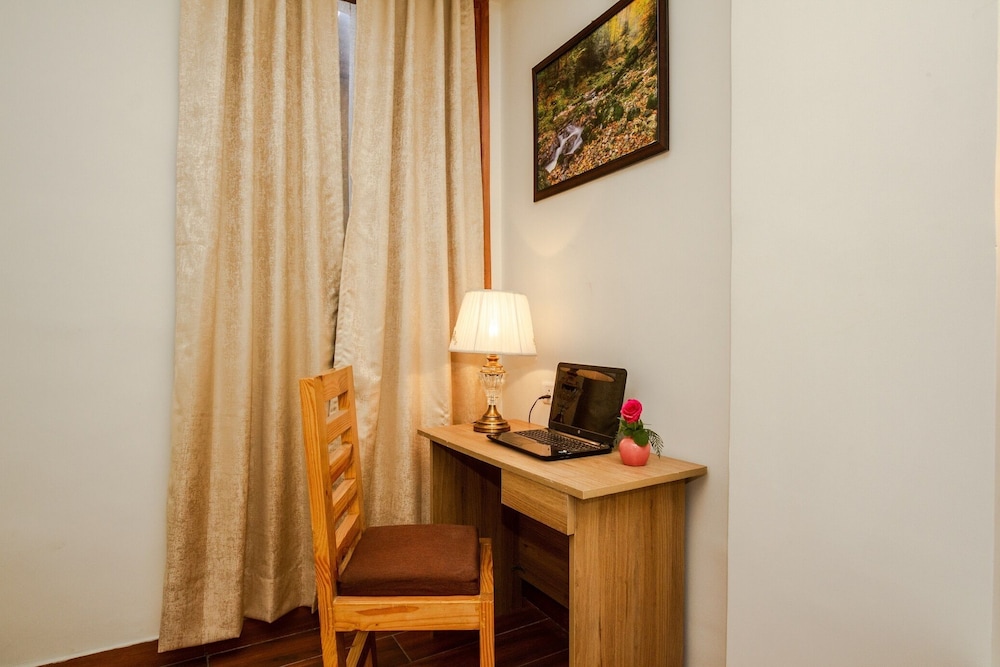 Room - Photo 7