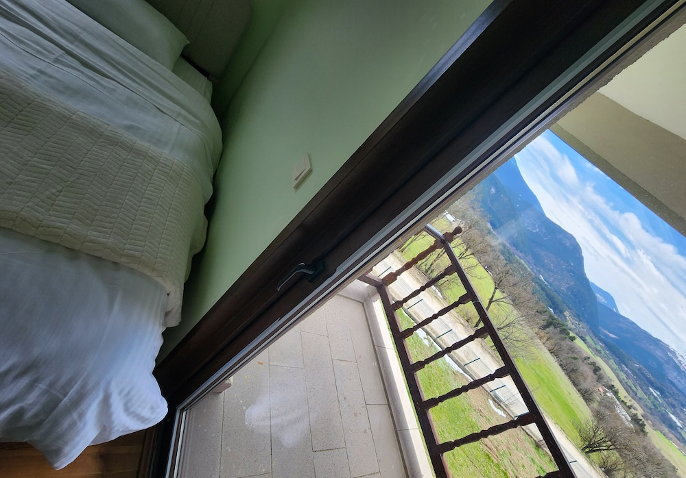 Villa, Mountain View, Garden Area photo 1