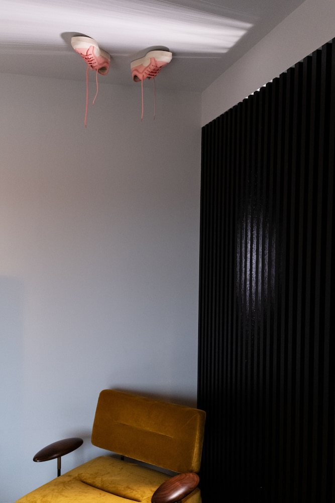 Suite, Balcony, City View - Photo 22