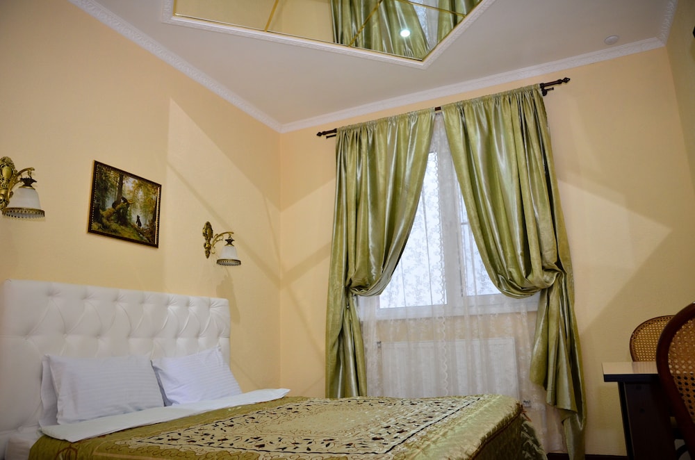 Comfort Double Or Twin Room, Private Bathroom, Courtyard View photo 2