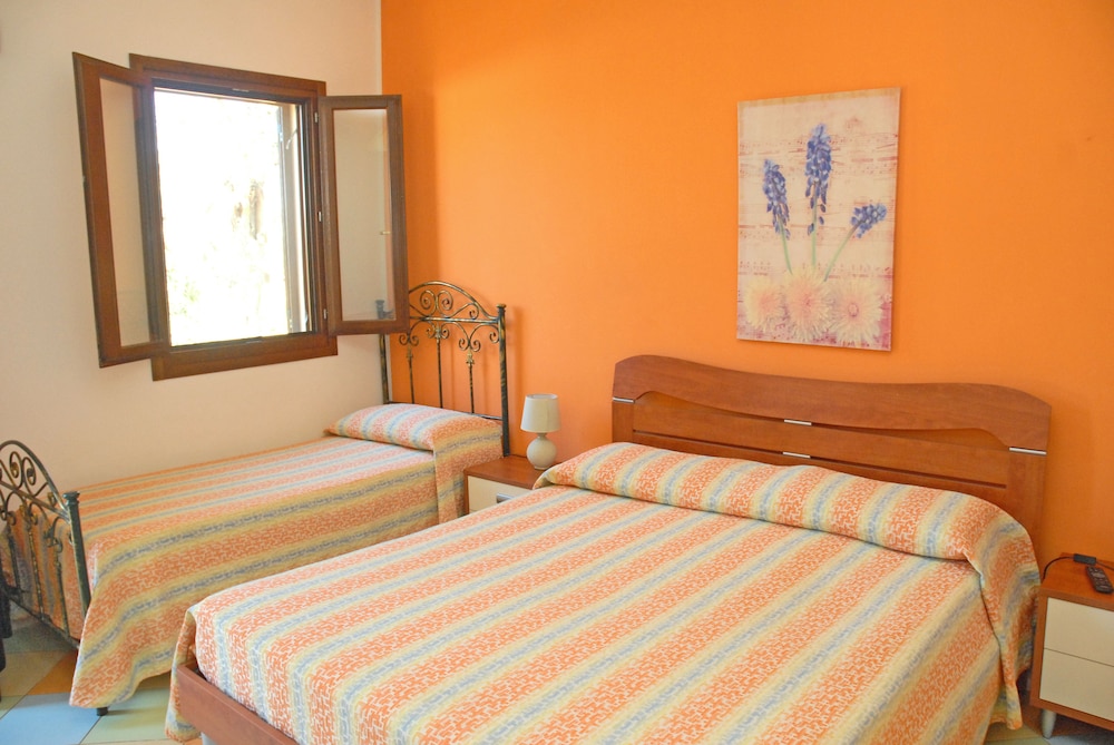Triple Room, Garden View photo 3