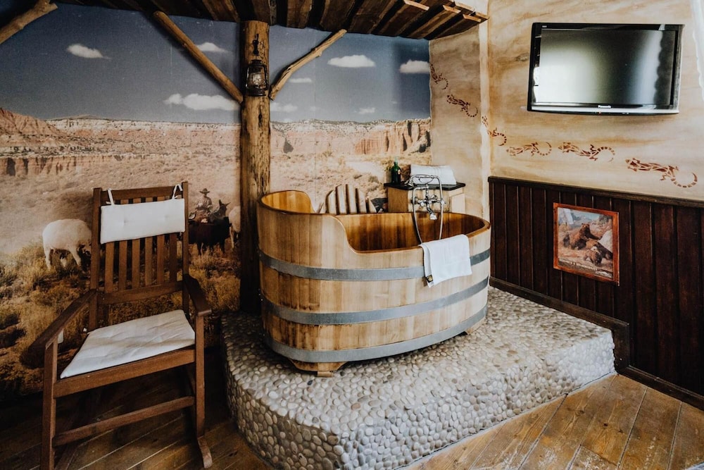 Room (Jim Beam Log Cabin) - Photo 8