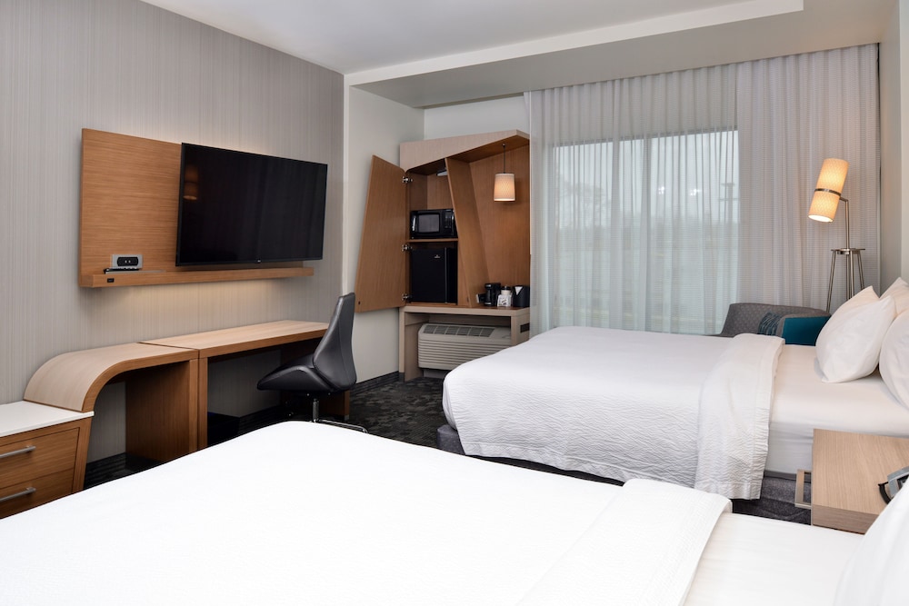 Room, 2 Queen Beds (Hearing Accessible) - Photo 3