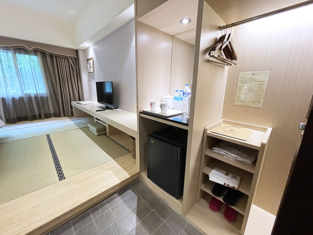 Classic Double Room, 1 Queen Bed photo 3