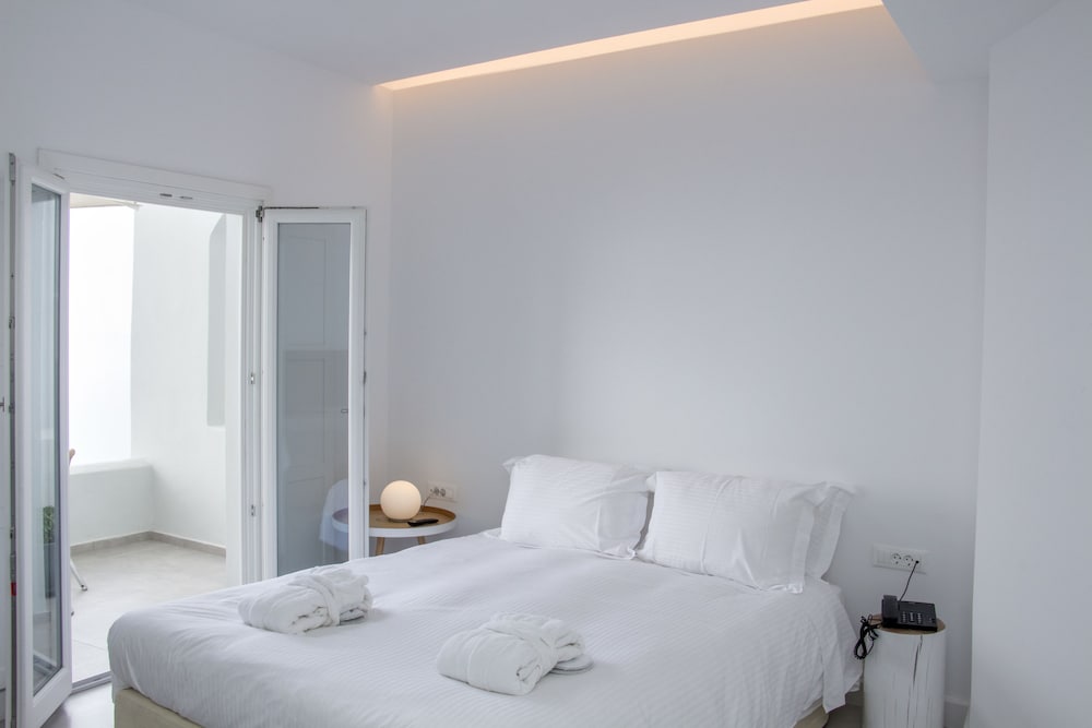 Suite, Balcony (Caldera View) - Photo 1