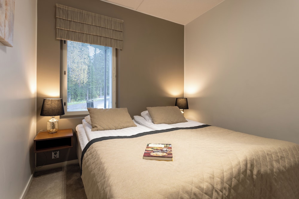 Superior Apartment, 2 Bedrooms, Sauna, Lake View photo 3