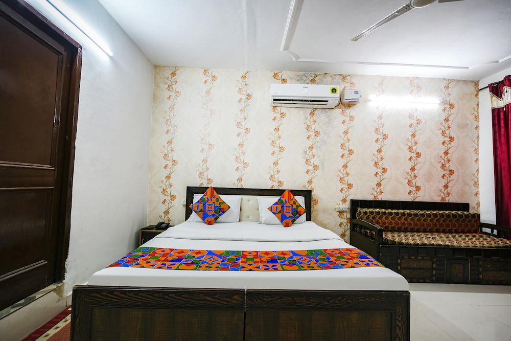 Deluxe Room - Photo 3