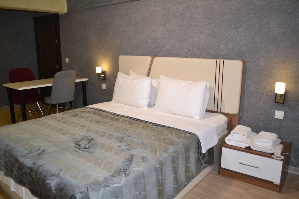 Deluxe Studio Suite, 1 Bedroom, Jetted Tub photo 3