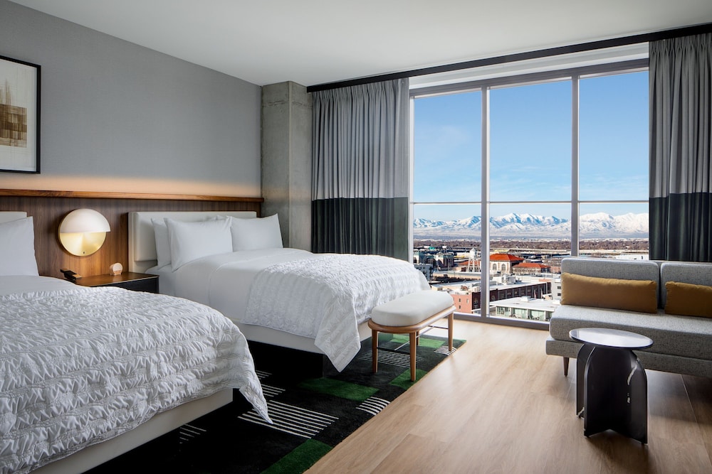 Classic Room, 2 Queen Beds (Mobility Accessible, Roll-in Shower) photo 1