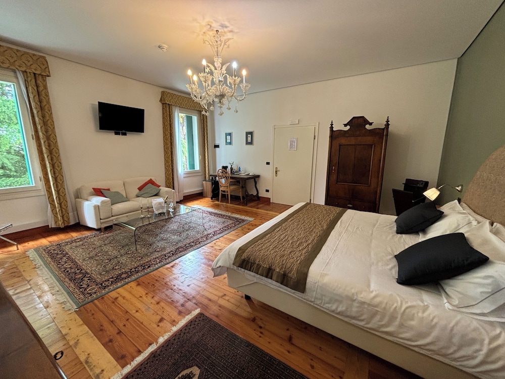 Junior Suite, Park View photo 1