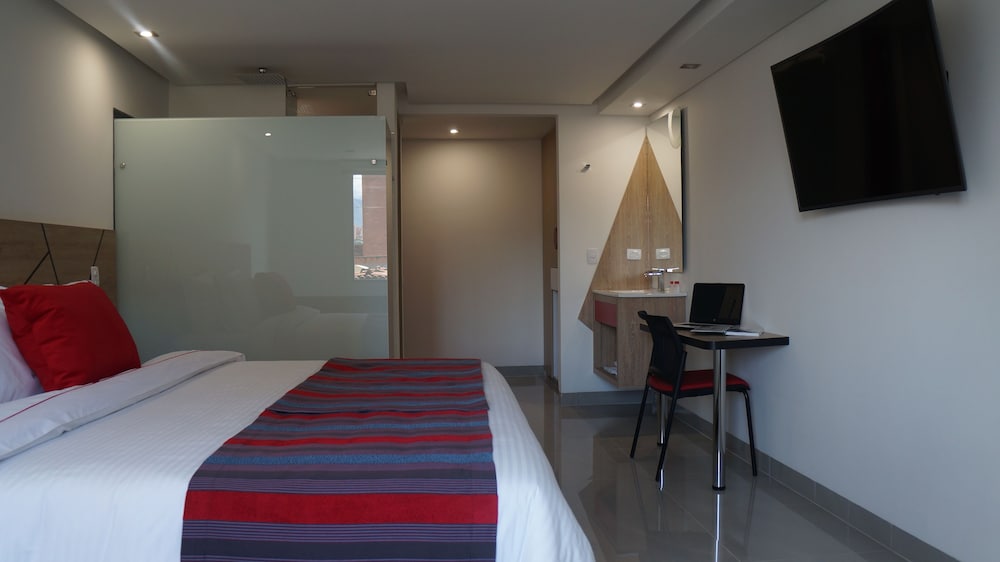Double Room, 1 Queen Bed photo 3