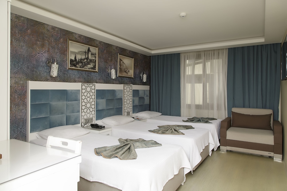 Standard Triple Room photo 1