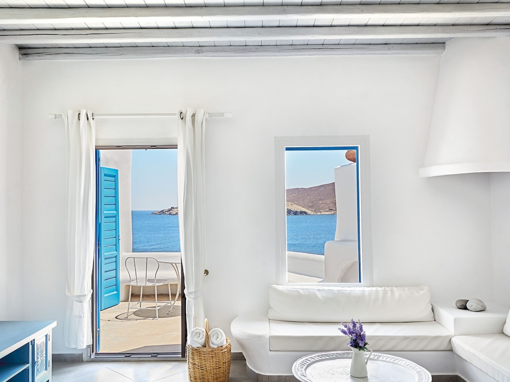 Suite Two Bedrooms Panoramic Sea View - Photo 4