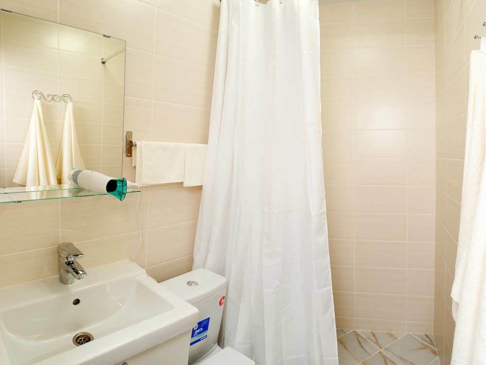 Superior Double Room (With Extra Bed) photo 2