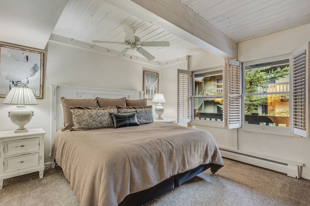 Interlude Premier 3-Bedroom 302