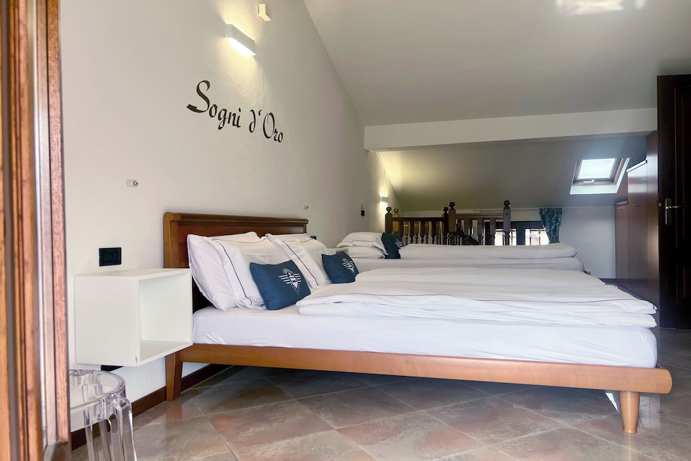 Family Apartment, 2 Bedrooms, Lakeside (Lake Loft Colonno) photo 2