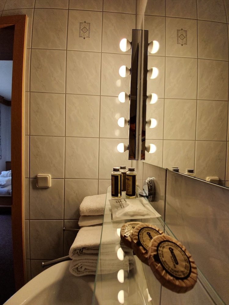 Deluxe Double Room, 1 Bedroom, Non Smoking, Mountain View photo 2