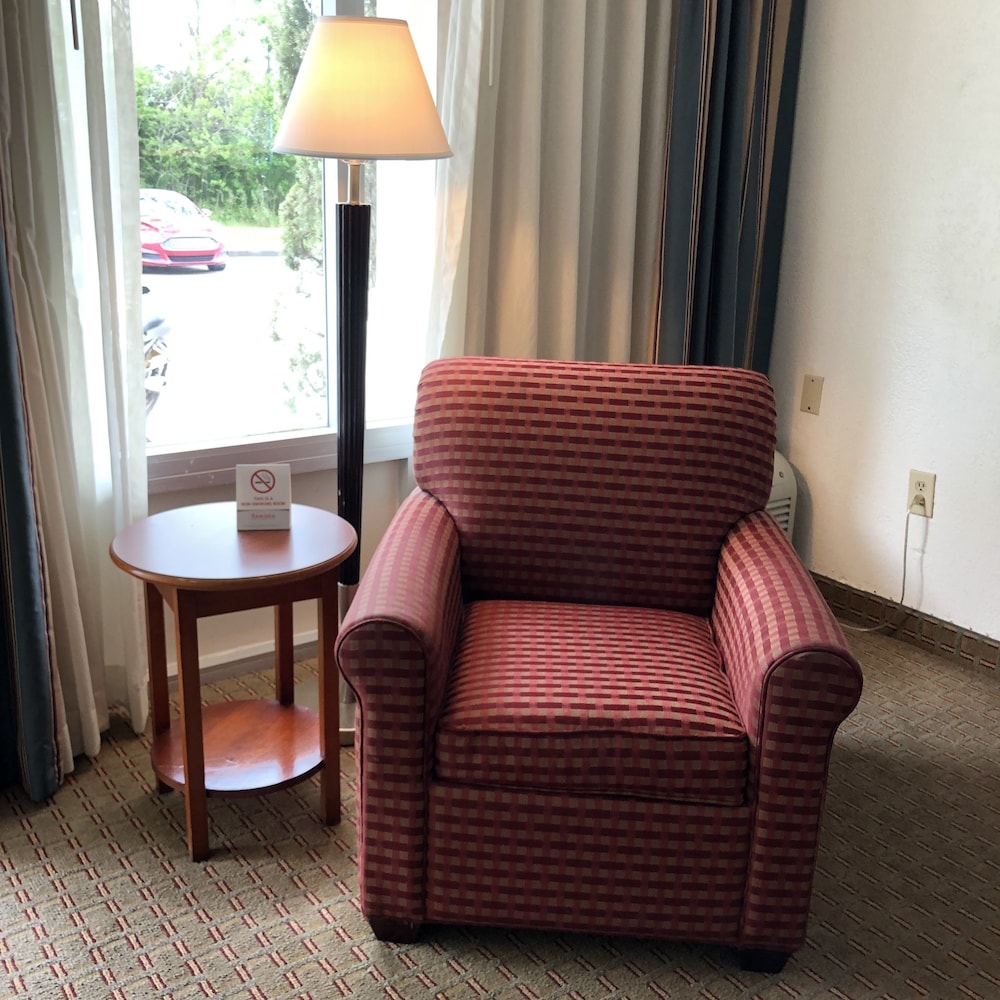 Room, 2 Queen Beds, Non Smoking - Photo 4