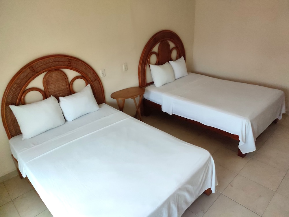 Standard Double Room, 2 Double Beds photo 3
