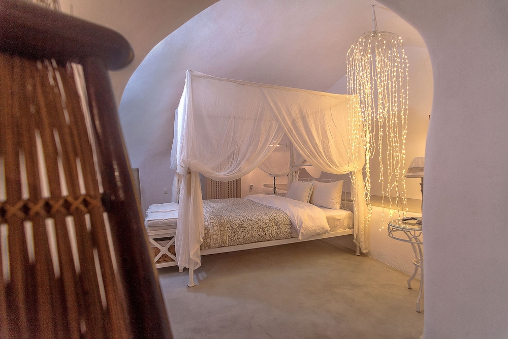 Traditional Villa, Hot Tub (Rock Myth)