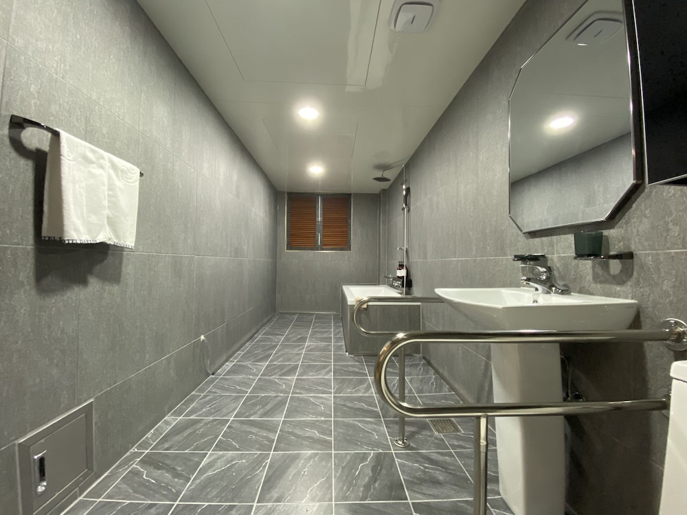Premier Room - Photo 4