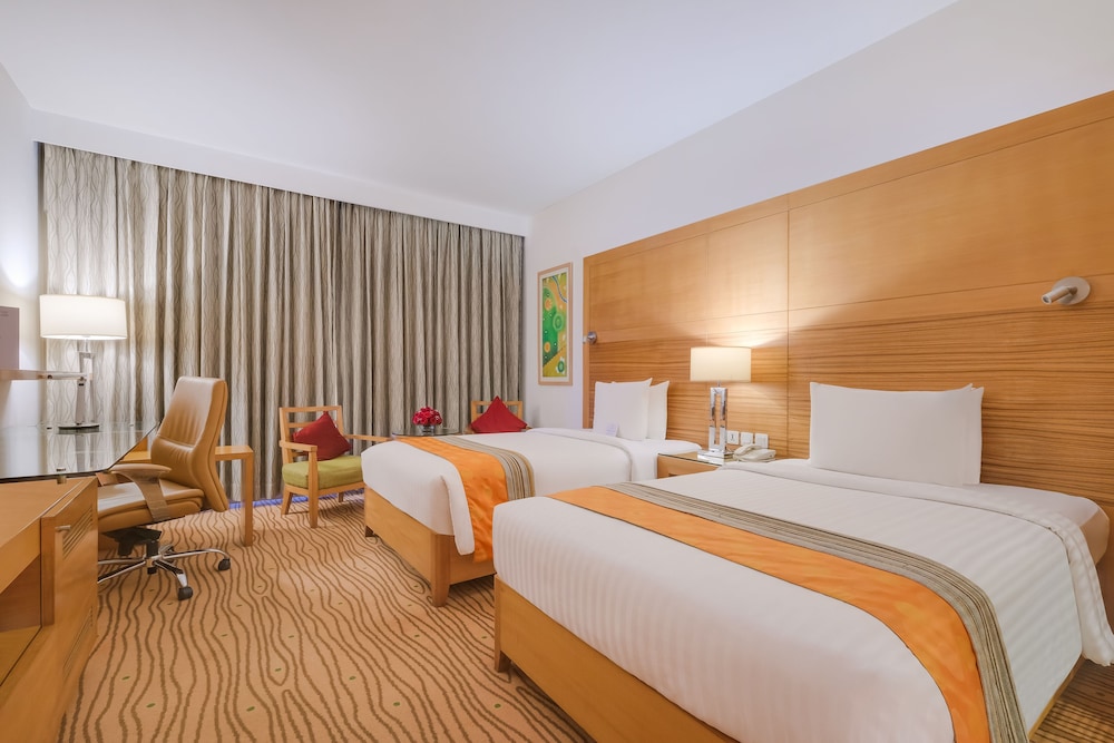 Room, 2 Twin Beds, Non Smoking - Photo 2