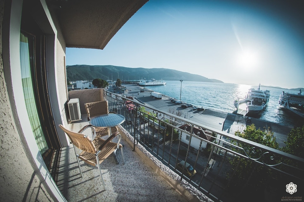 Twin Room, Sea View photo 3