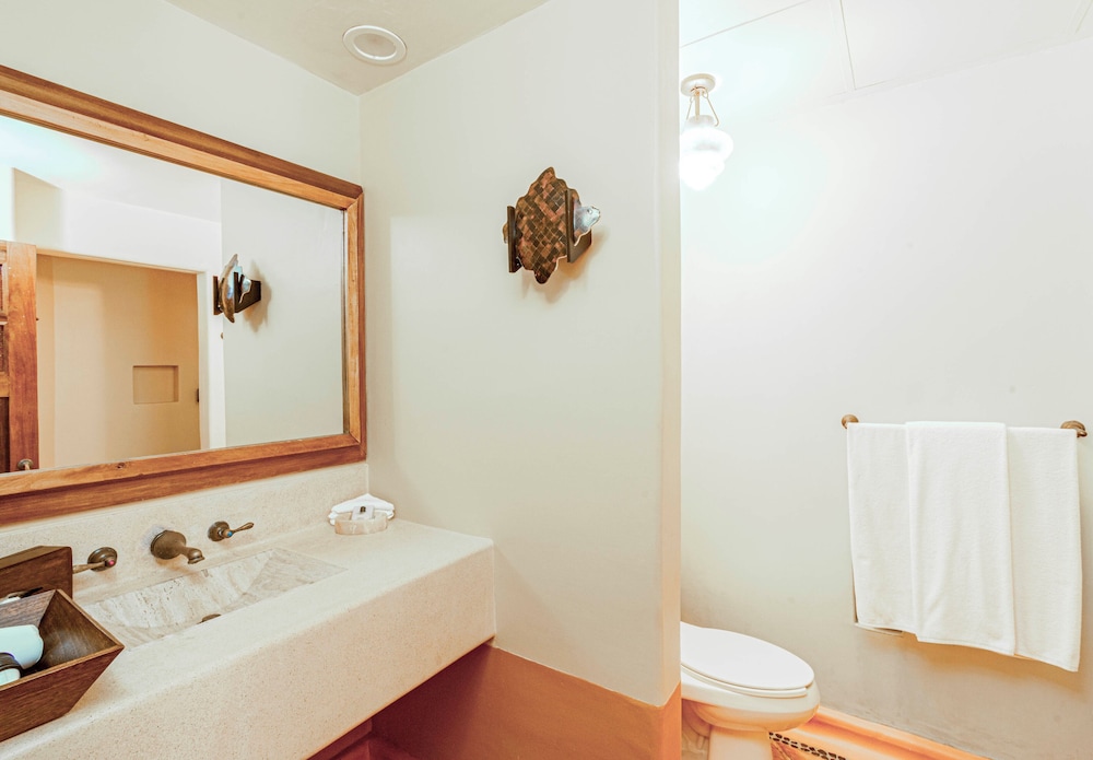 1 BEDROOM KING SUITE WITH BALCONY - Photo 6