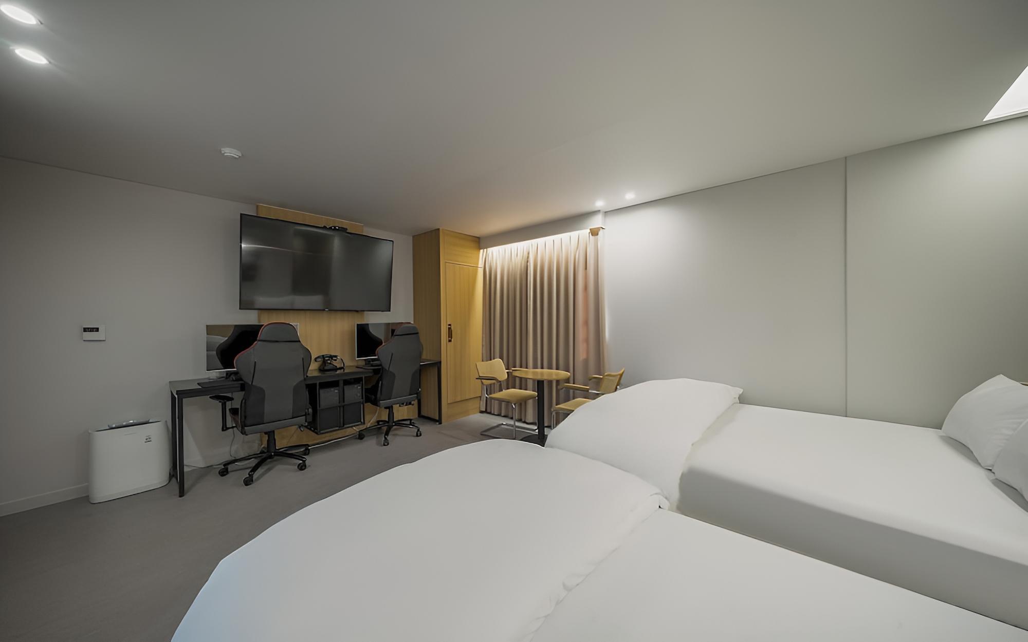 Room (Signature Twin couple PC (RTX3060/32 ) - Photo 9