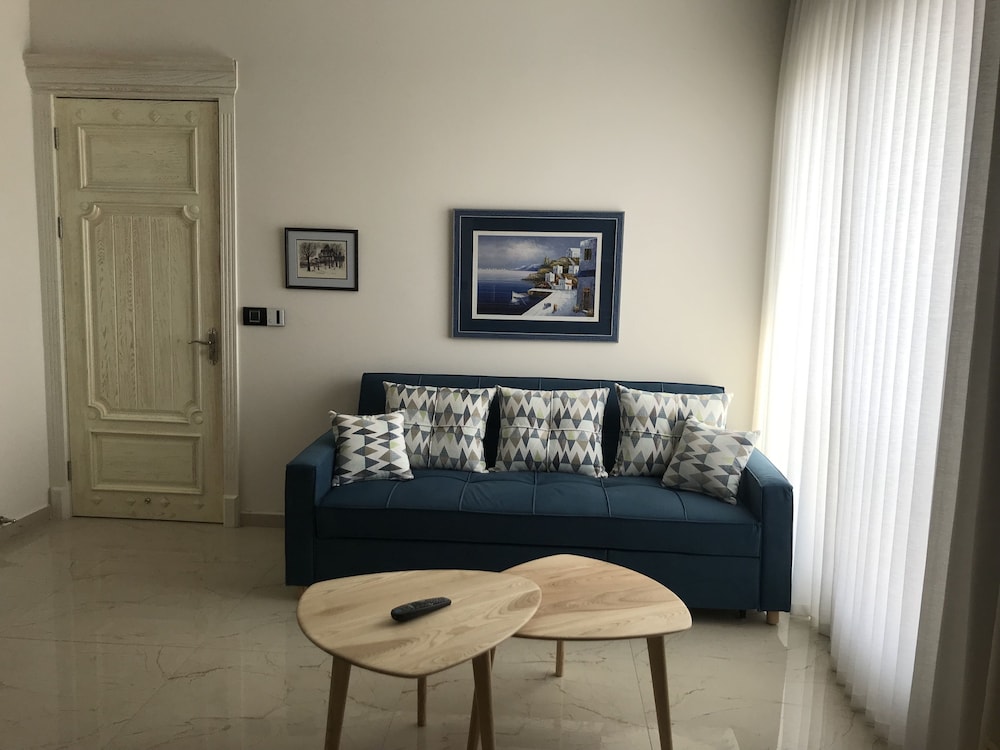 Gallery Loft, 1 Bedroom, Smoking, Garden View photo 3