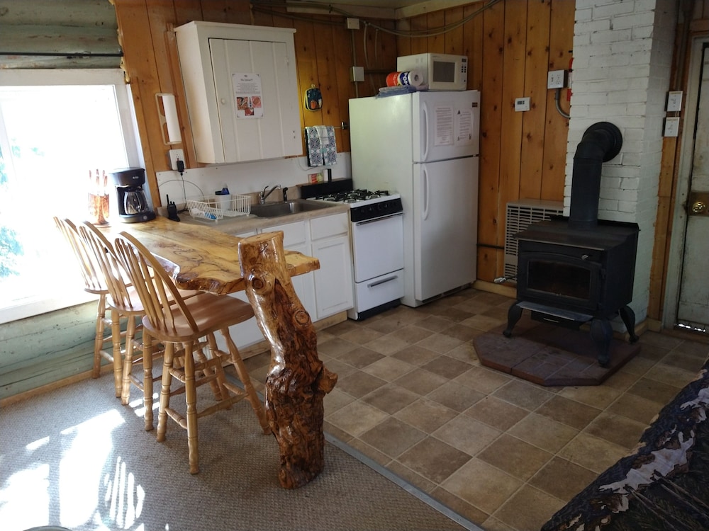 Cabin 13 photo 2