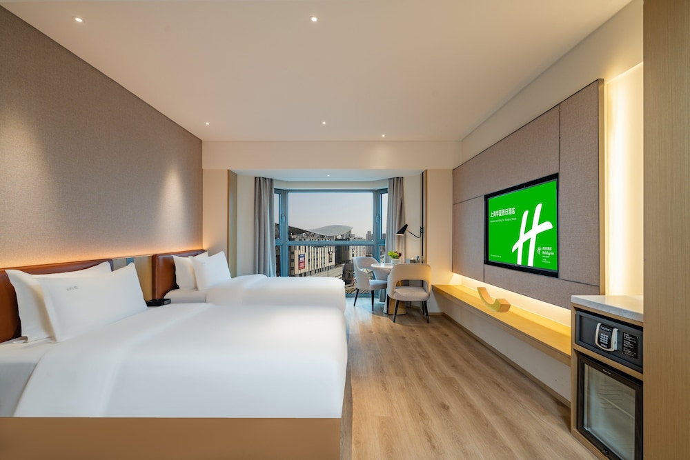 Standard Room, 2 Twin Beds, City View photo 1