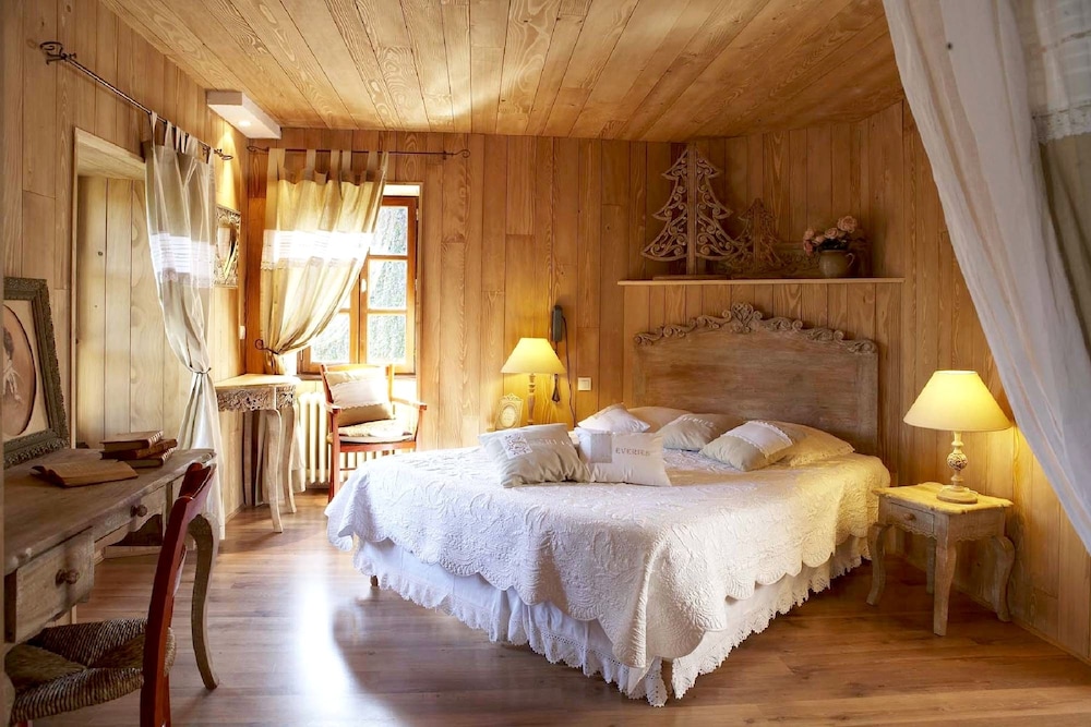 Superior Double Room, 1 Queen Bed, Non Smoking photo 2