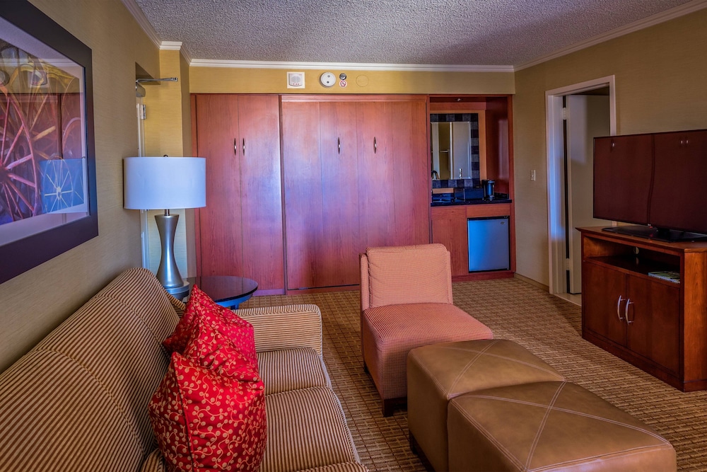 Suite, 1 Bedroom photo 3