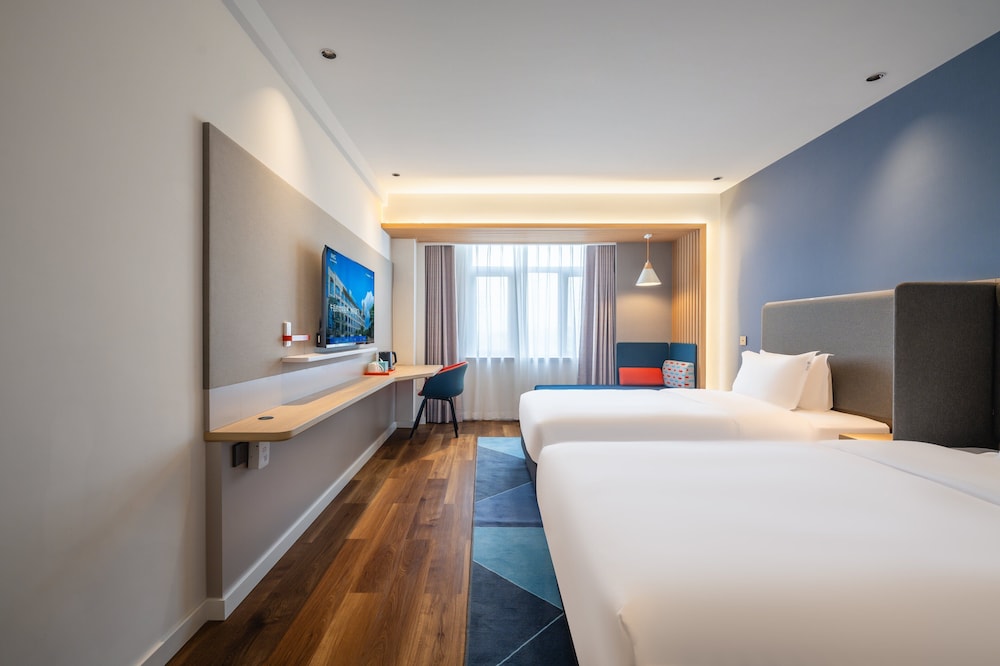 Standard Room, 2 Twin Beds (Extra Floor Space) photo 1