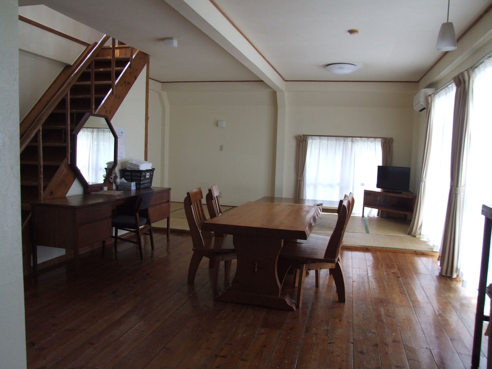 cottageB, No pets allowed photo 1