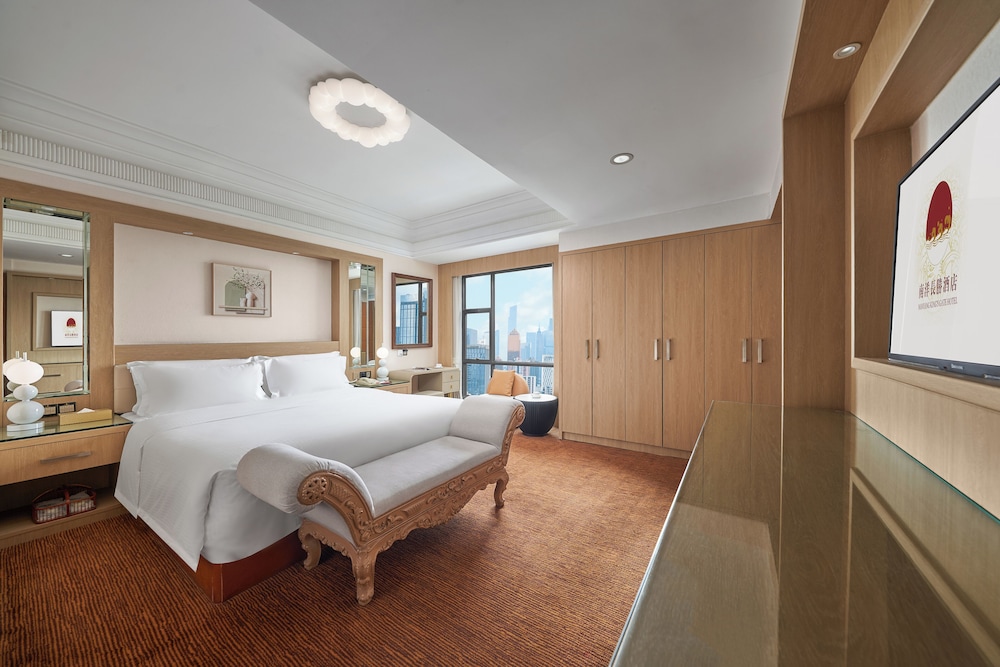 Affordable Luxury Kingbed Suite