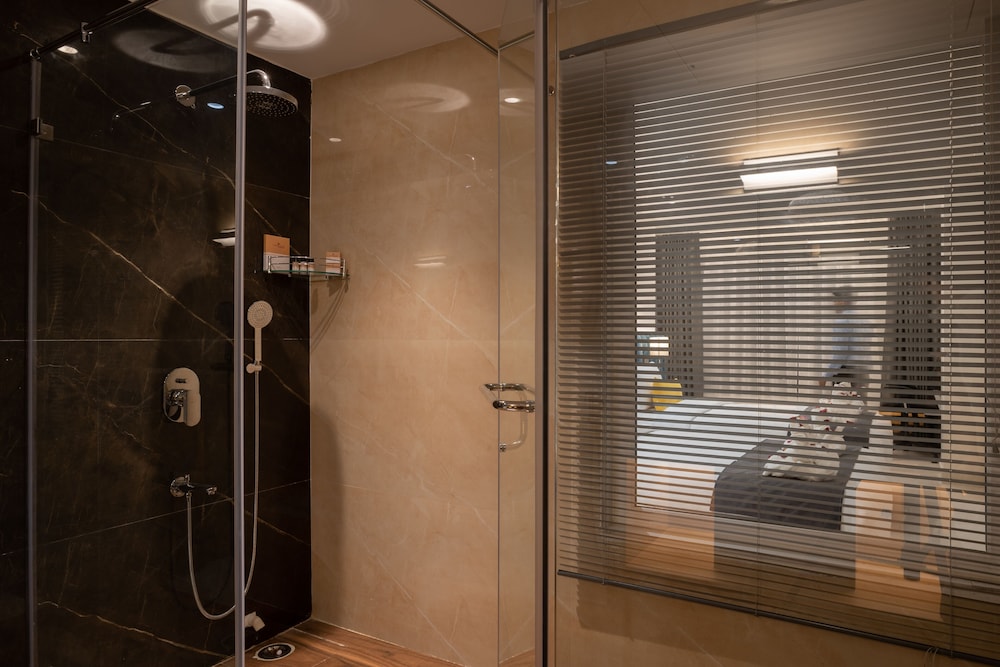 Premium Room - Photo 3