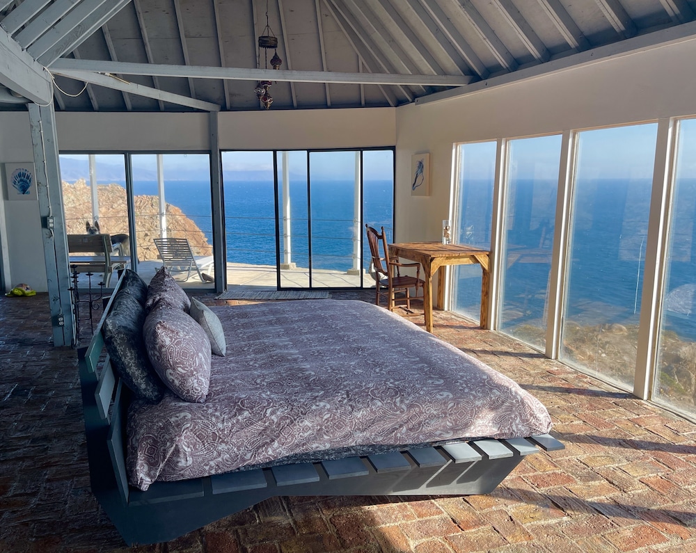 Panoramic Chalet, Ocean View