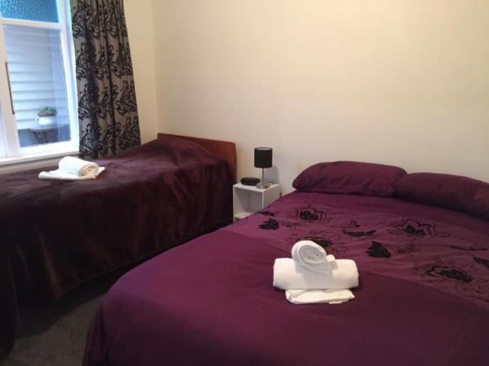 Twin/Triple Room photo 1