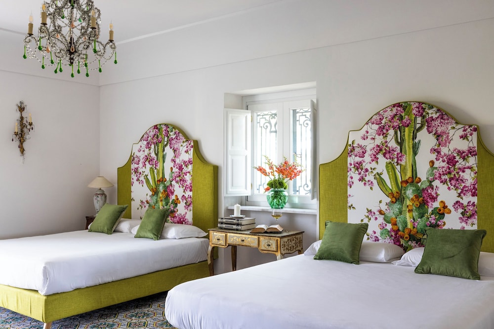 Presidential Room