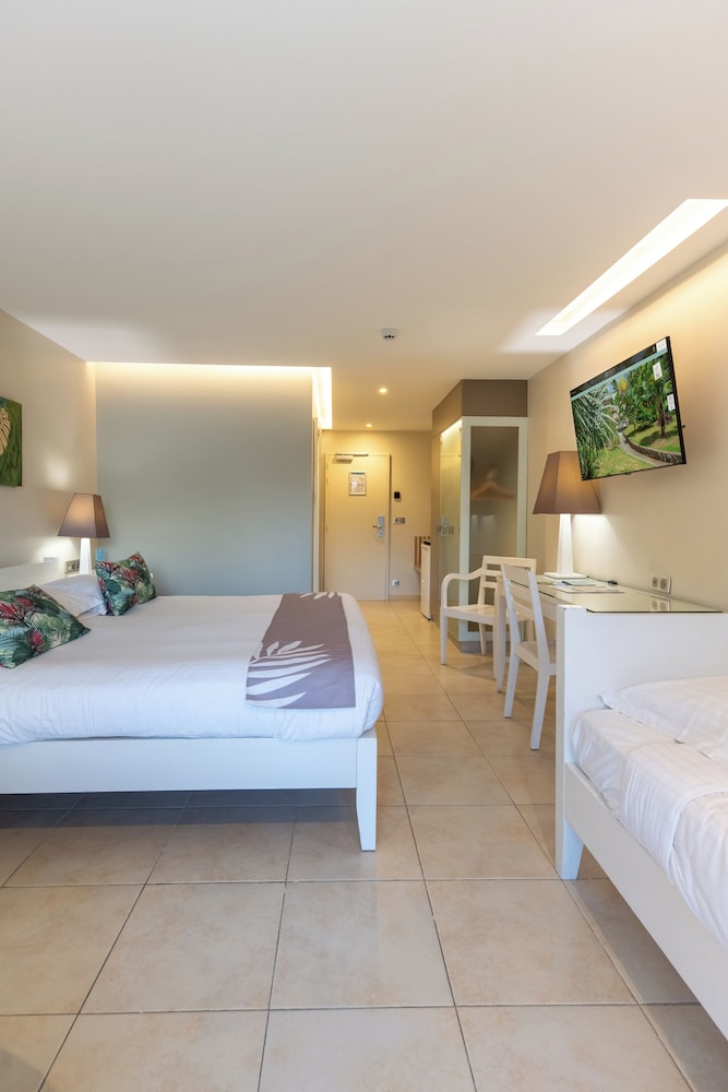 Comfort Triple Room, Garden View - Photo 3