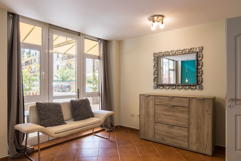 Superior Apartment - Photo 9