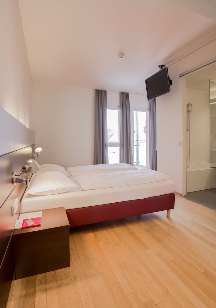 Premium Double Room - Photo 1